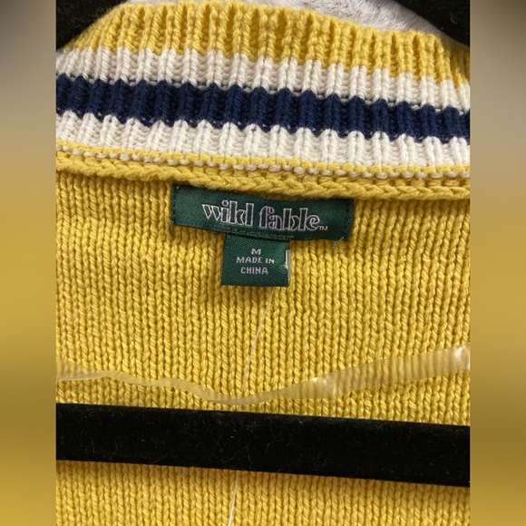 Women’s en's Oversized Sweater Vest - Picture 2 of 5